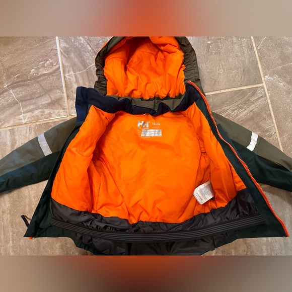 4T Helly Hansen Winter Jacket - Picture 3 of 4